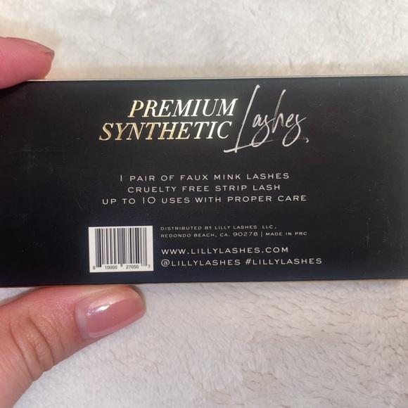 Lilly Lashes HOUSTON - Picture 3 of 6